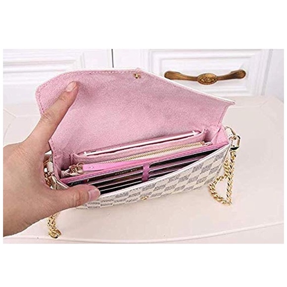 Lv cross body - Picture 4 of 5